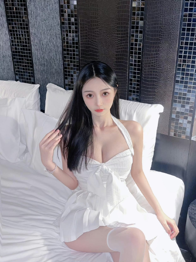 可怜的东西 海报